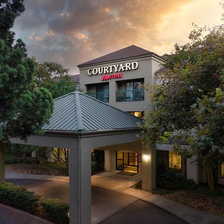 Отель Courtyard By Marriott Стоктон Экстерьер фото
