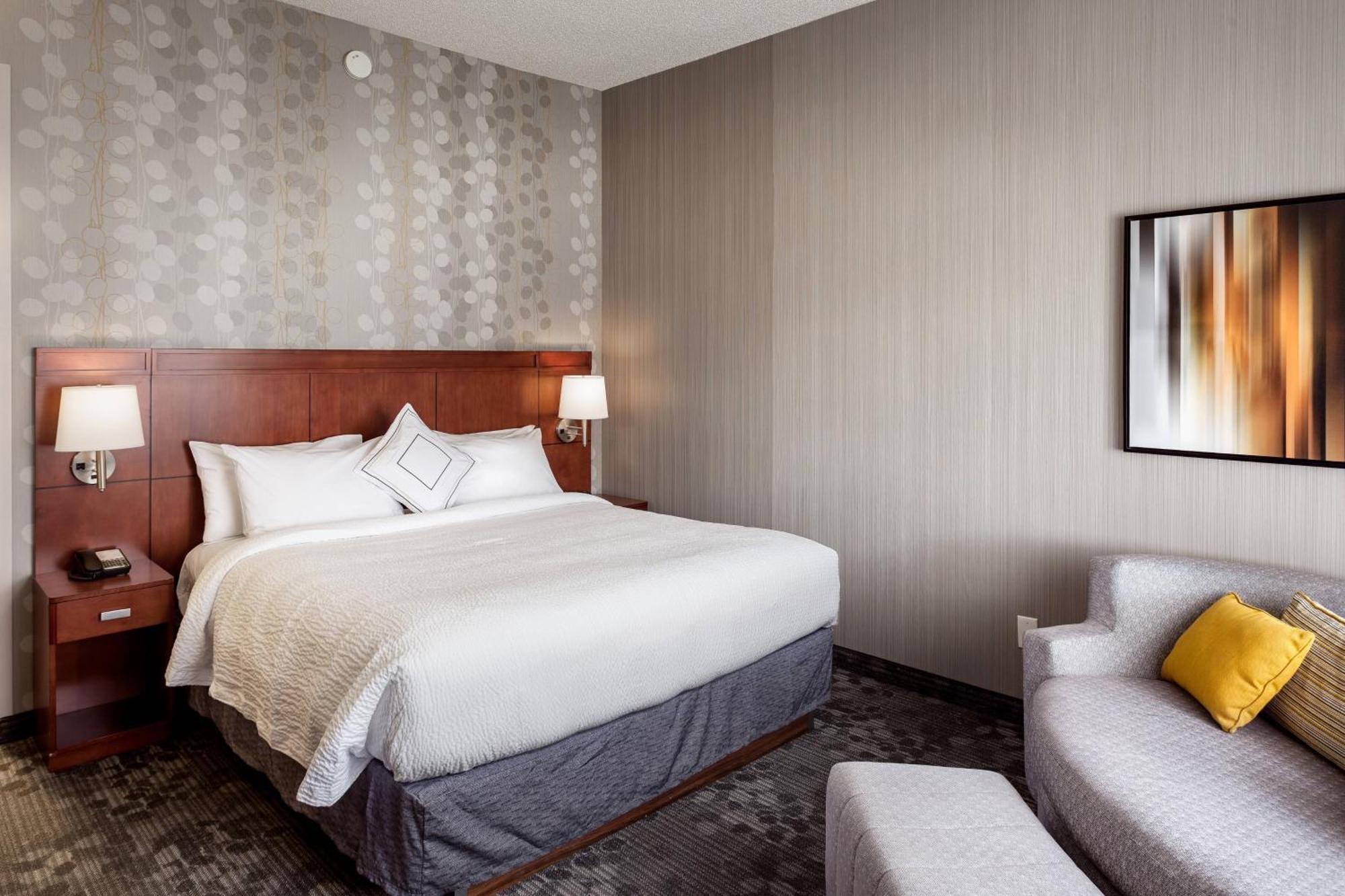 Отель Courtyard By Marriott Стоктон Экстерьер фото